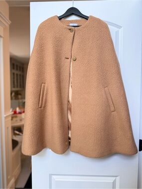 Dudley Stephens Camel Cape